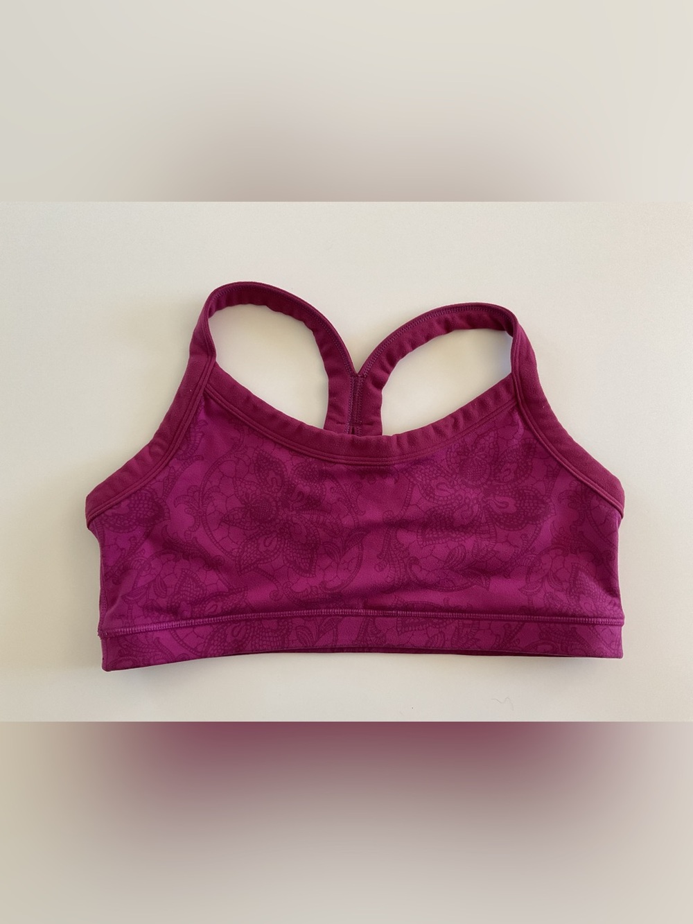 Lululemon Racerback Sports Bra Women’s Size 6 No Pads